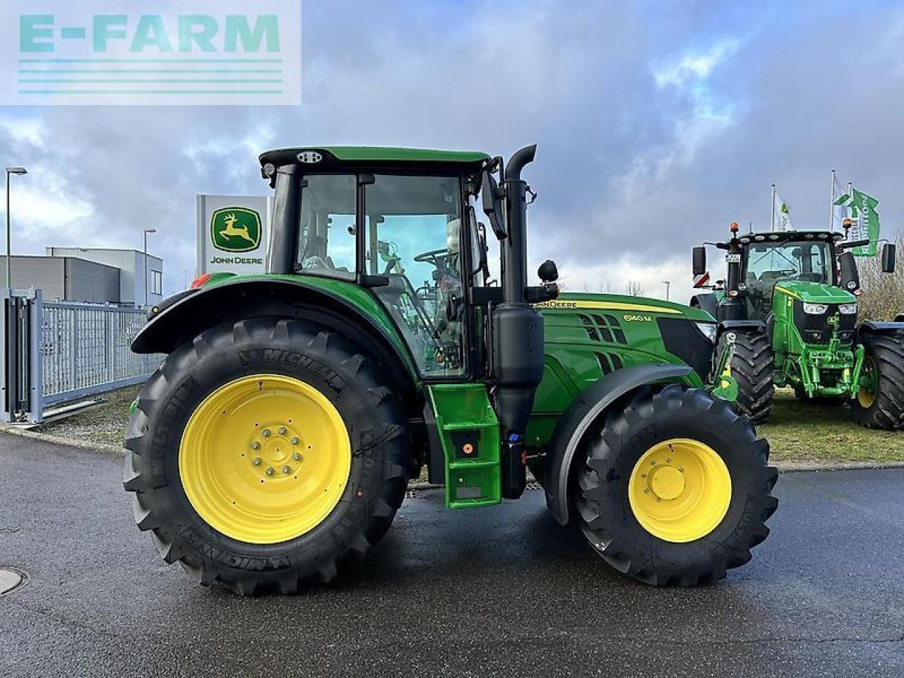 John Deere 6140m autopowr - Tracteur agricole: photos 4 John Deere 6140m autopowr - Tracteur agricole: photos 4