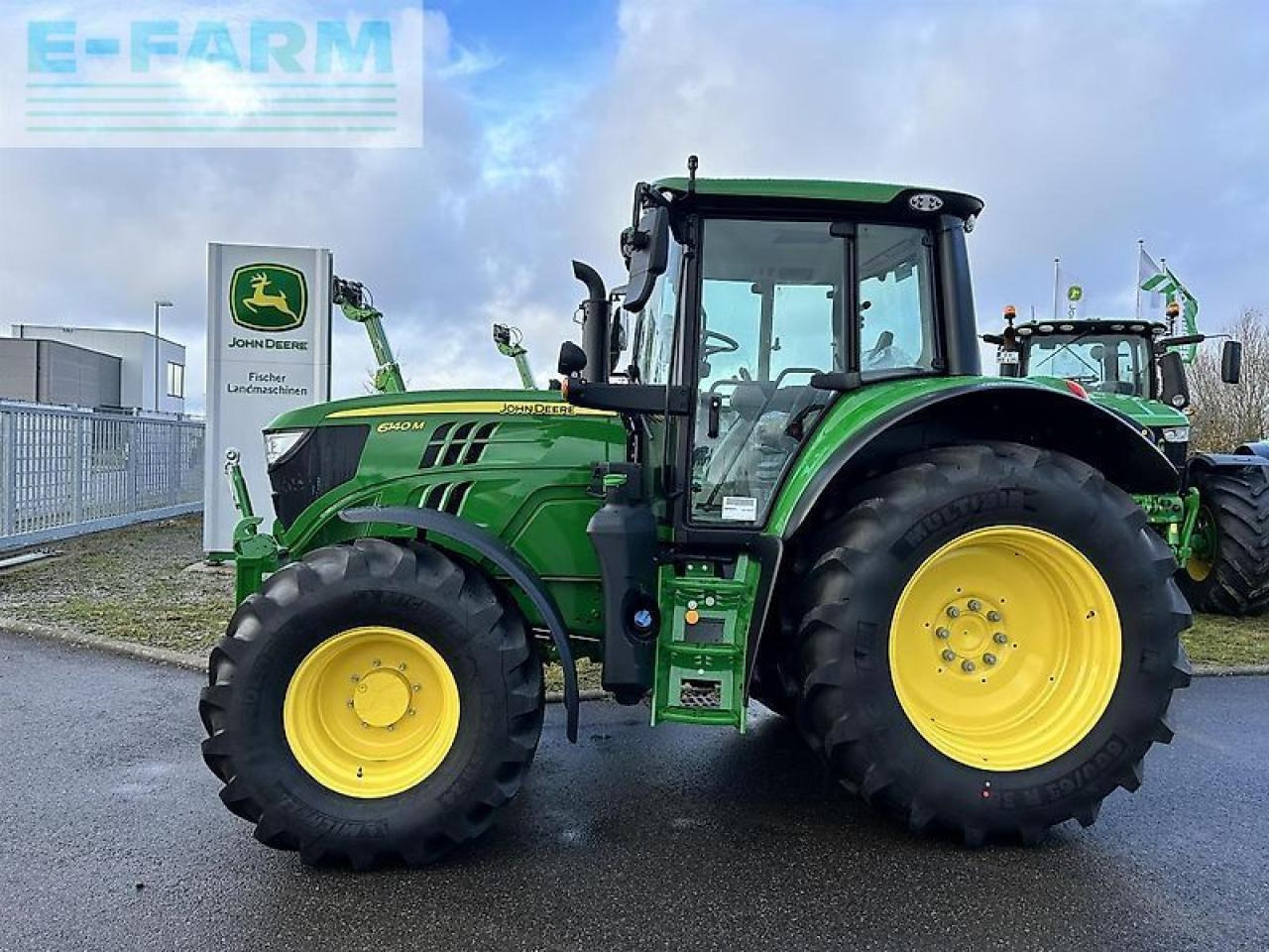 John Deere 6140m autopowr - Tracteur agricole: photos 1 John Deere 6140m autopowr - Tracteur agricole: photos 1
