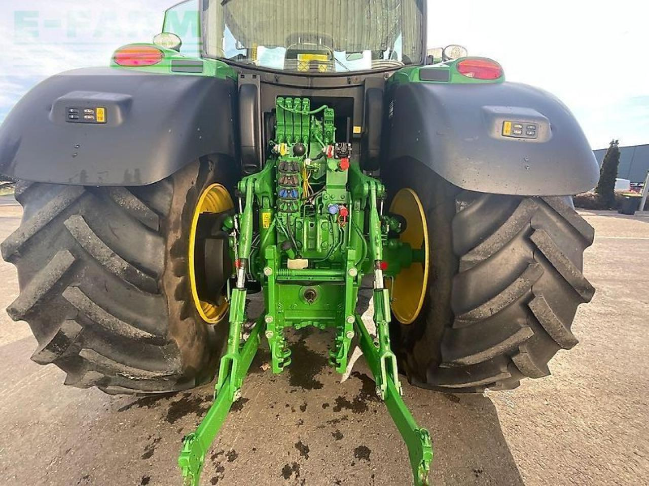 Tracteur agricole John Deere 6175 r: photos 6