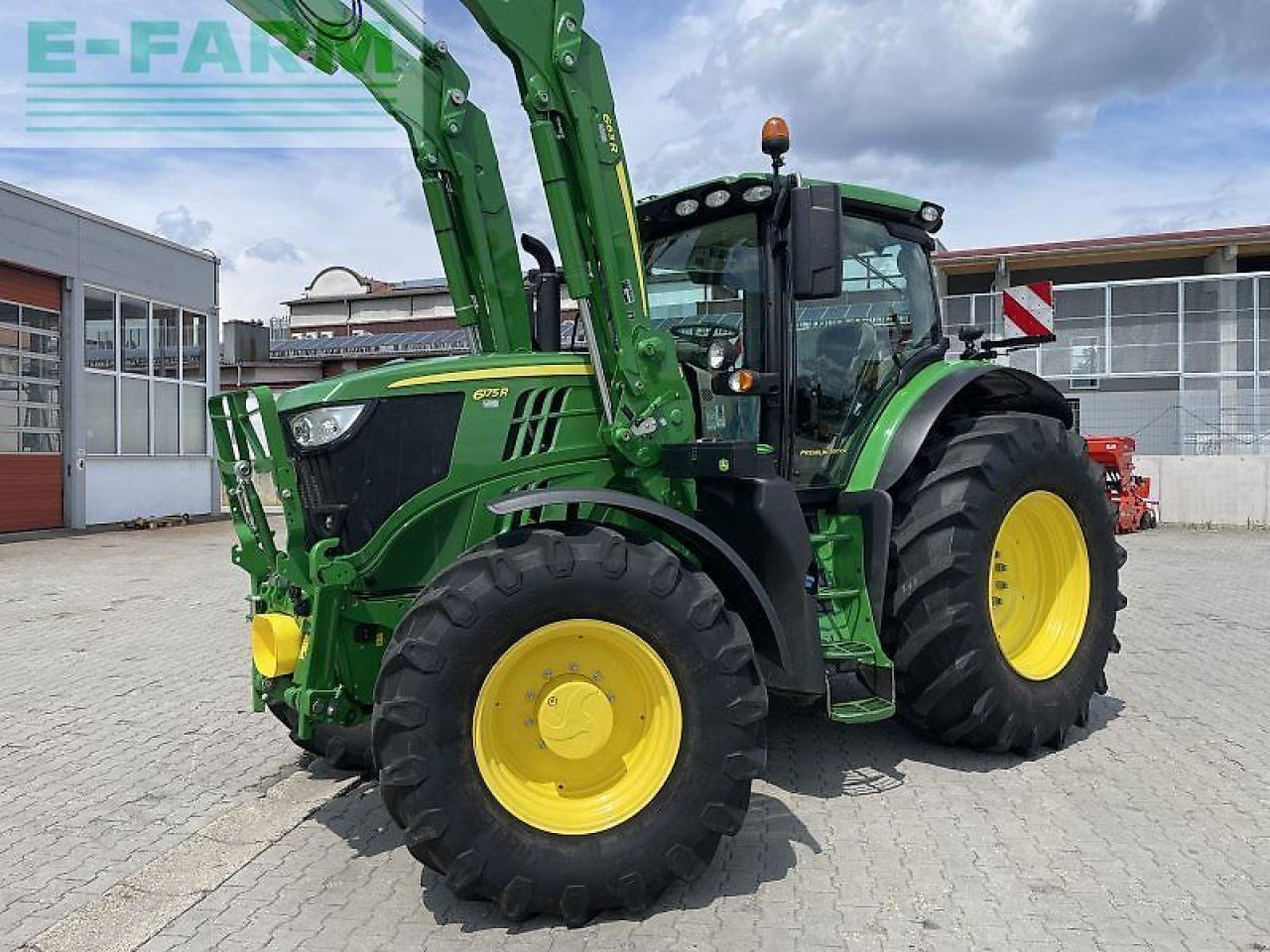 John Deere 6175r - Tracteur agricole: photos 1 John Deere 6175r - Tracteur agricole: photos 1