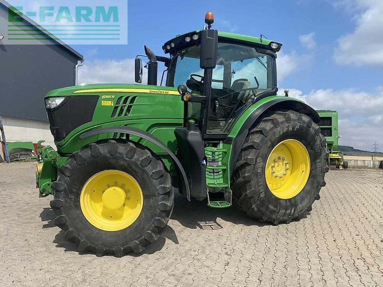 John Deere 6195r - Tracteur agricole: photos 1 John Deere 6195r - Tracteur agricole: photos 1