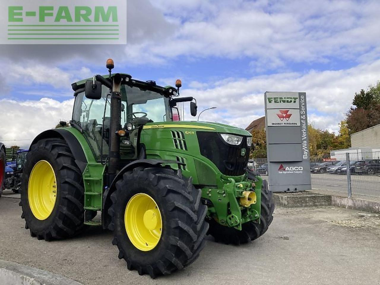 John Deere 6210 r directdrive - Tracteur agricole: photos 1 John Deere 6210 r directdrive - Tracteur agricole: photos 1