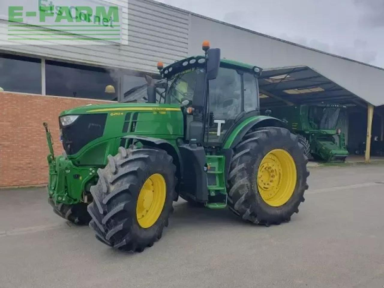 John Deere 6250r - Tracteur agricole: photos 1 John Deere 6250r - Tracteur agricole: photos 1
