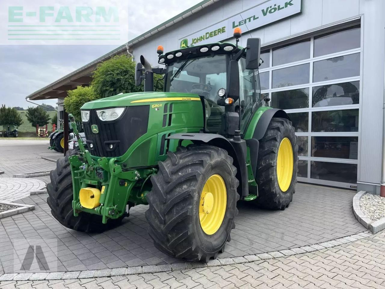 John Deere 6250r - Tracteur agricole: photos 1 John Deere 6250r - Tracteur agricole: photos 1