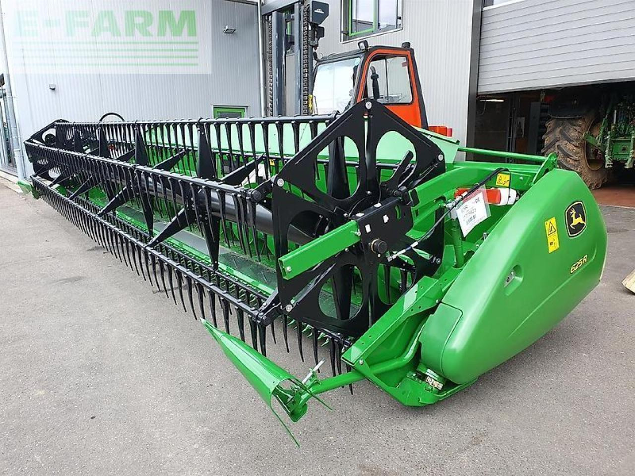 John Deere 625r - Accessoire aux ensileuses: photos 1 John Deere 625r - Accessoire aux ensileuses: photos 1