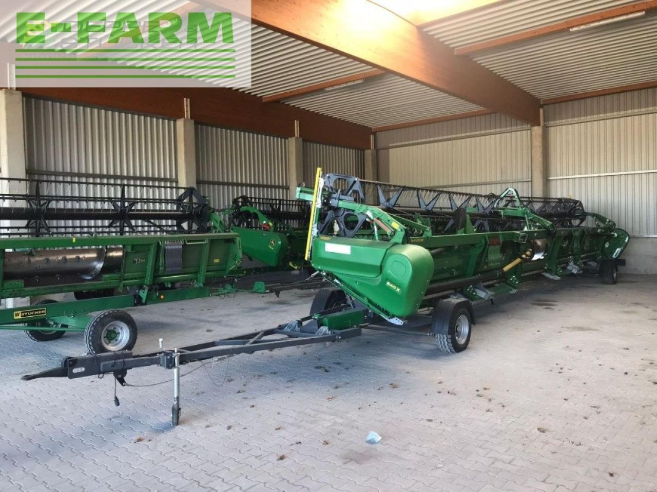 John Deere 640x - Moissoneuse: photos 1 John Deere 640x - Moissoneuse: photos 1