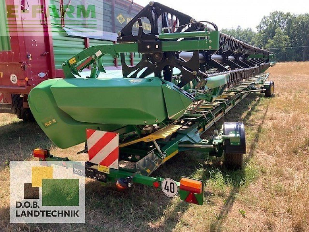 John Deere 640x mit schneidwerkswagen schneidwerk - Accessoire aux ensileuses: photos 1 John Deere 640x mit schneidwerkswagen schneidwerk - Accessoire aux ensileuses: photos 1