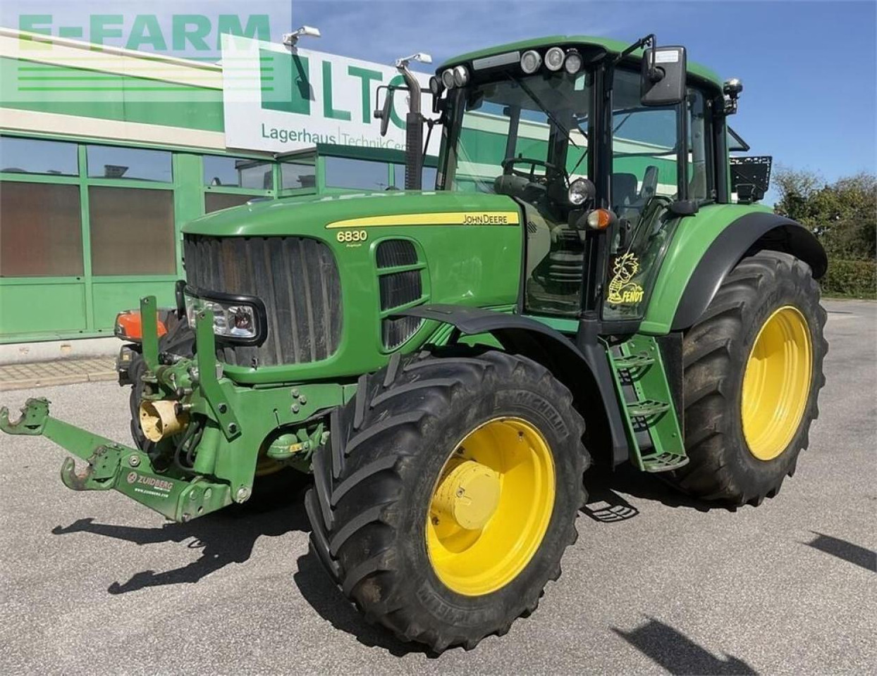 John Deere 6830 - Tracteur agricole: photos 1 John Deere 6830 - Tracteur agricole: photos 1