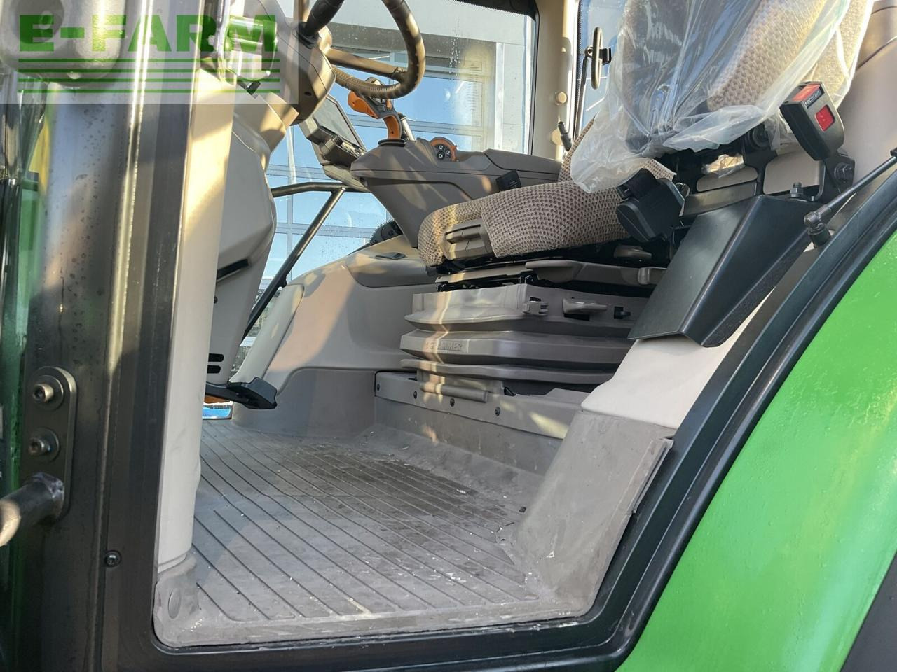 John Deere 6r 110 - Tracteur agricole: photos 5 John Deere 6r 110 - Tracteur agricole: photos 5