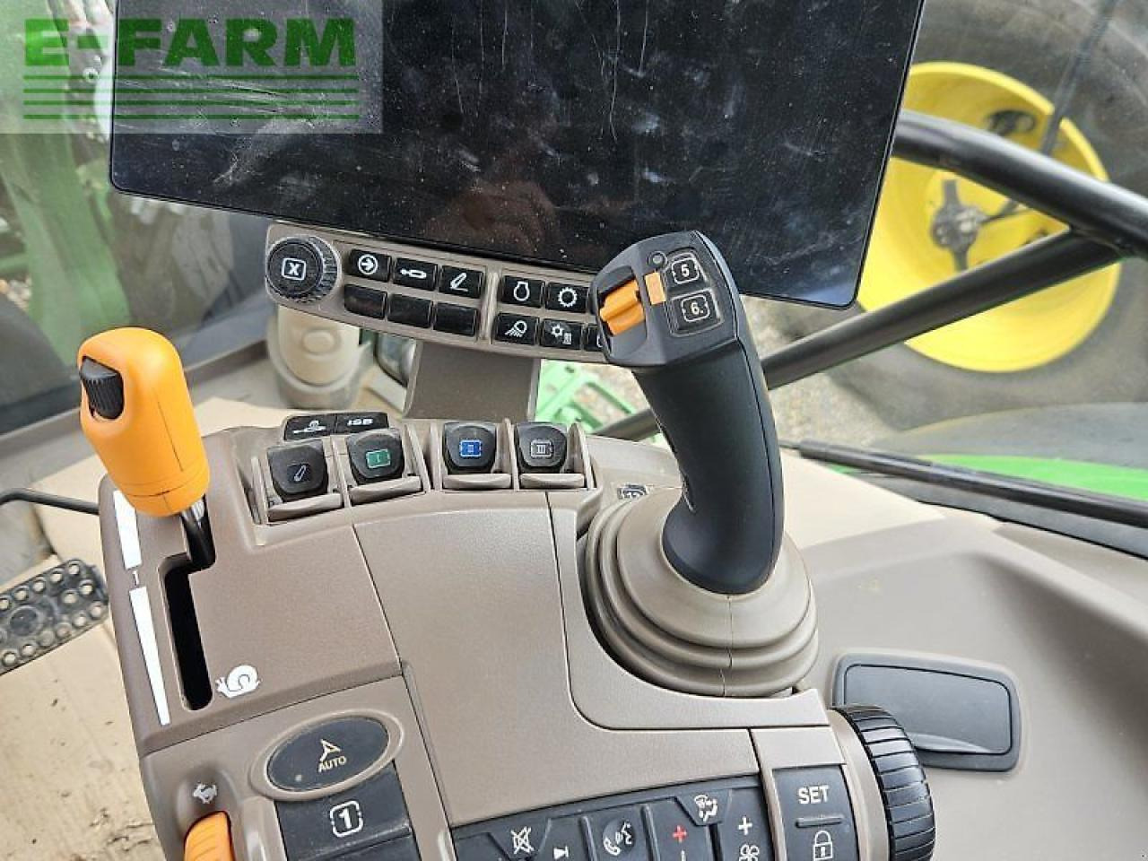 Tracteur agricole John Deere 6r 150 mit 623r frontlader: photos 9