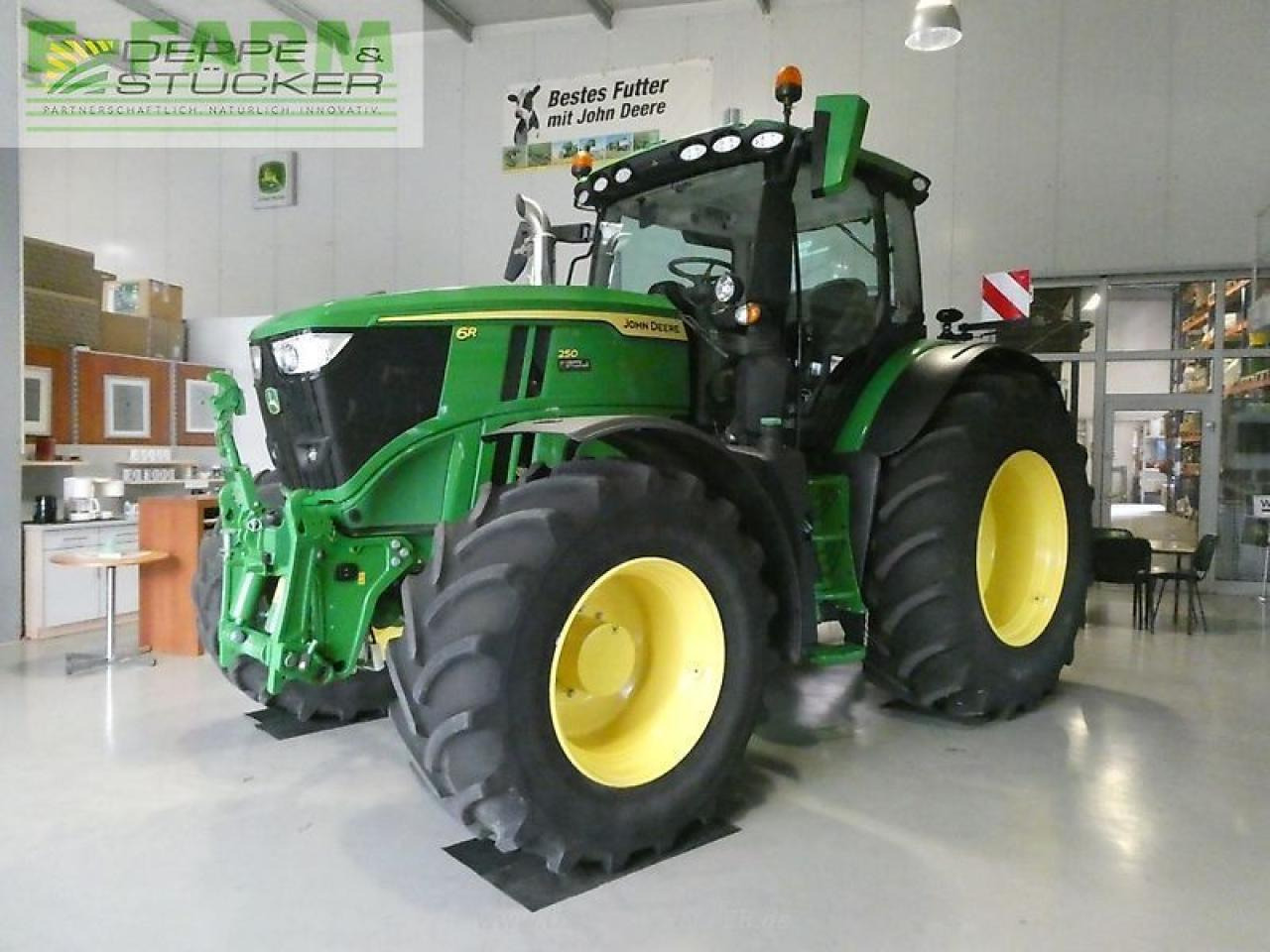 John Deere 6r 250 - Tracteur agricole: photos 1 John Deere 6r 250 - Tracteur agricole: photos 1
