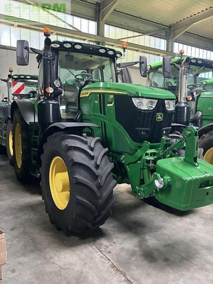John Deere 6r 250 - Tracteur agricole: photos 1 John Deere 6r 250 - Tracteur agricole: photos 1