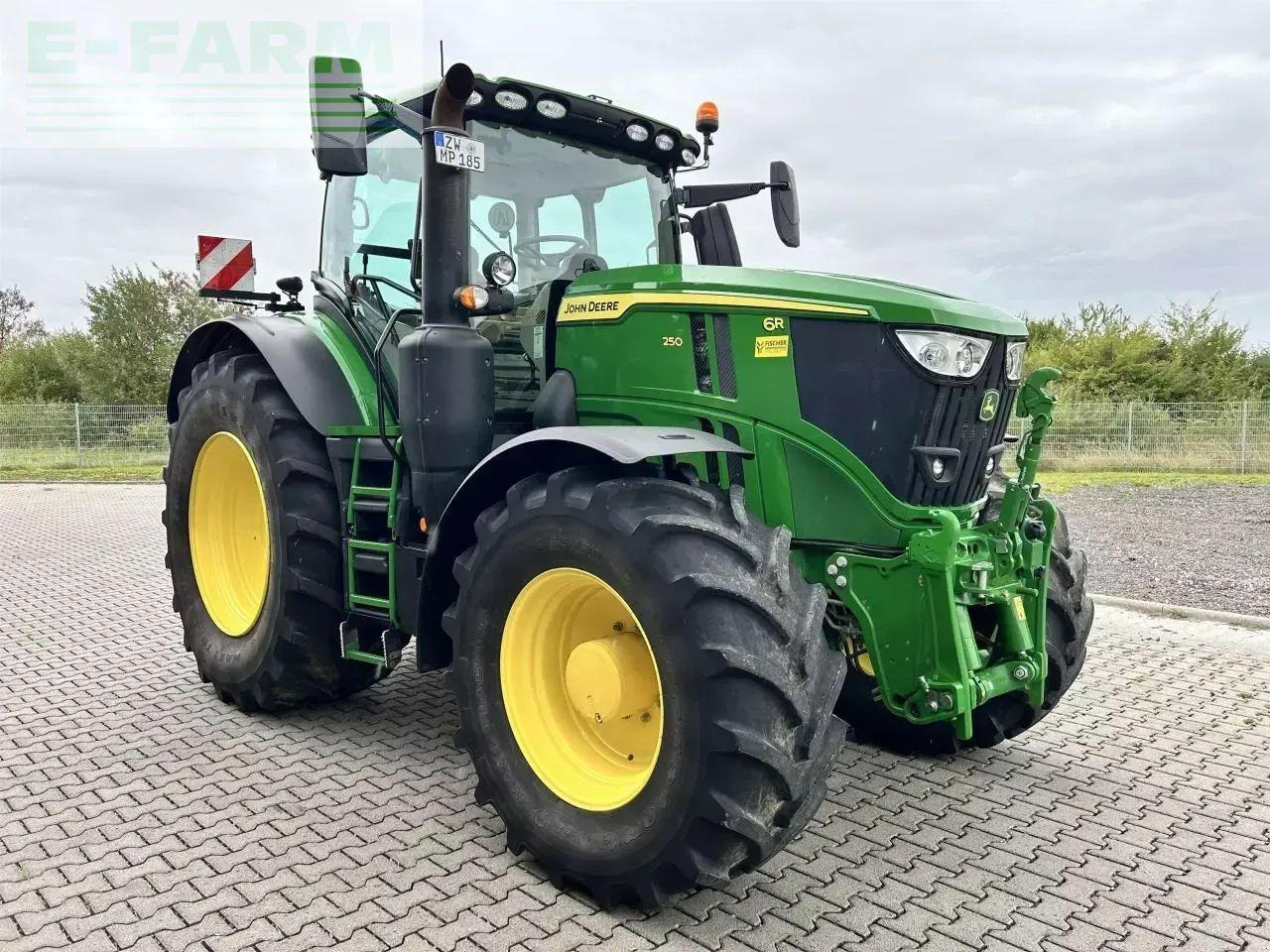 John Deere 6r 250 certified used - Tracteur agricole: photos 5 John Deere 6r 250 certified used - Tracteur agricole: photos 5