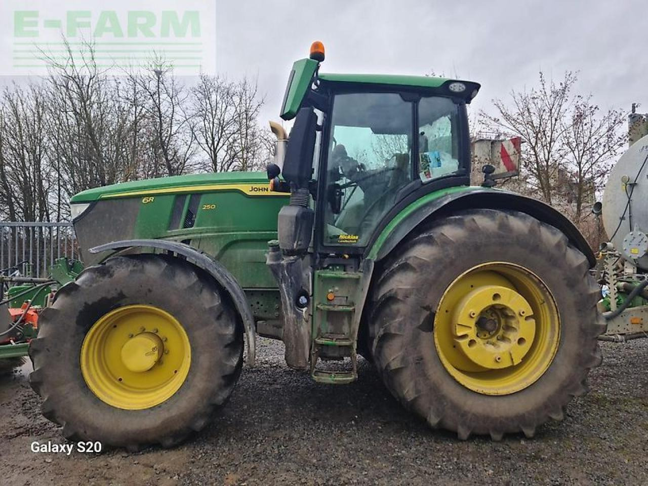 John Deere 6r 250 - command pro - Tracteur agricole: photos 1 John Deere 6r 250 - command pro - Tracteur agricole: photos 1