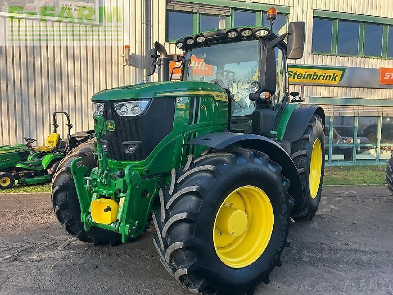 John Deere 6r250 inkl. powerguard bis 08/26 oder 1500h - Tracteur agricole: photos 1 John Deere 6r250 inkl. powerguard bis 08/26 oder 1500h - Tracteur agricole: photos 1