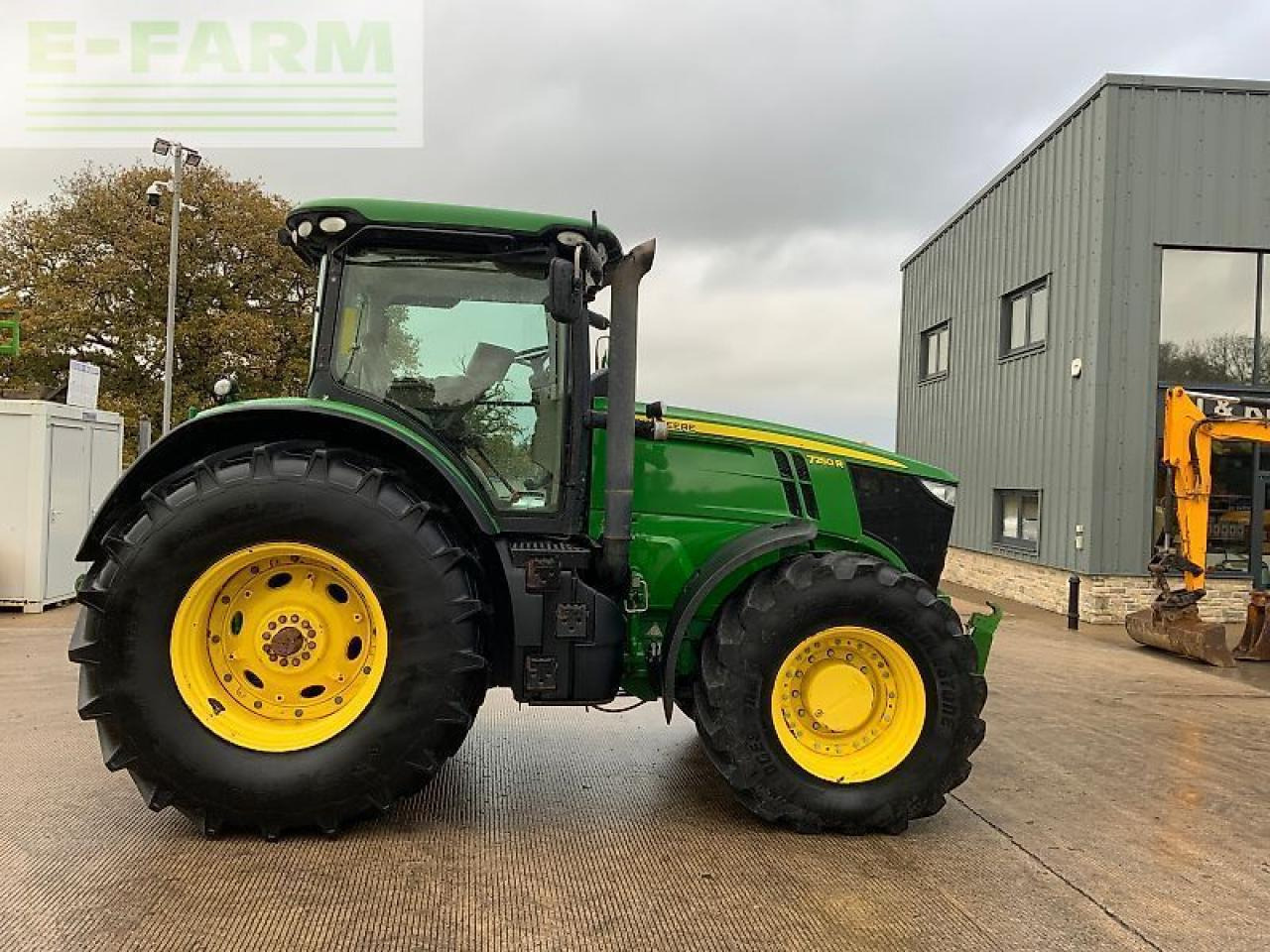 John Deere 7250r tractor (st24557) - Tracteur agricole: photos 1 John Deere 7250r tractor (st24557) - Tracteur agricole: photos 1