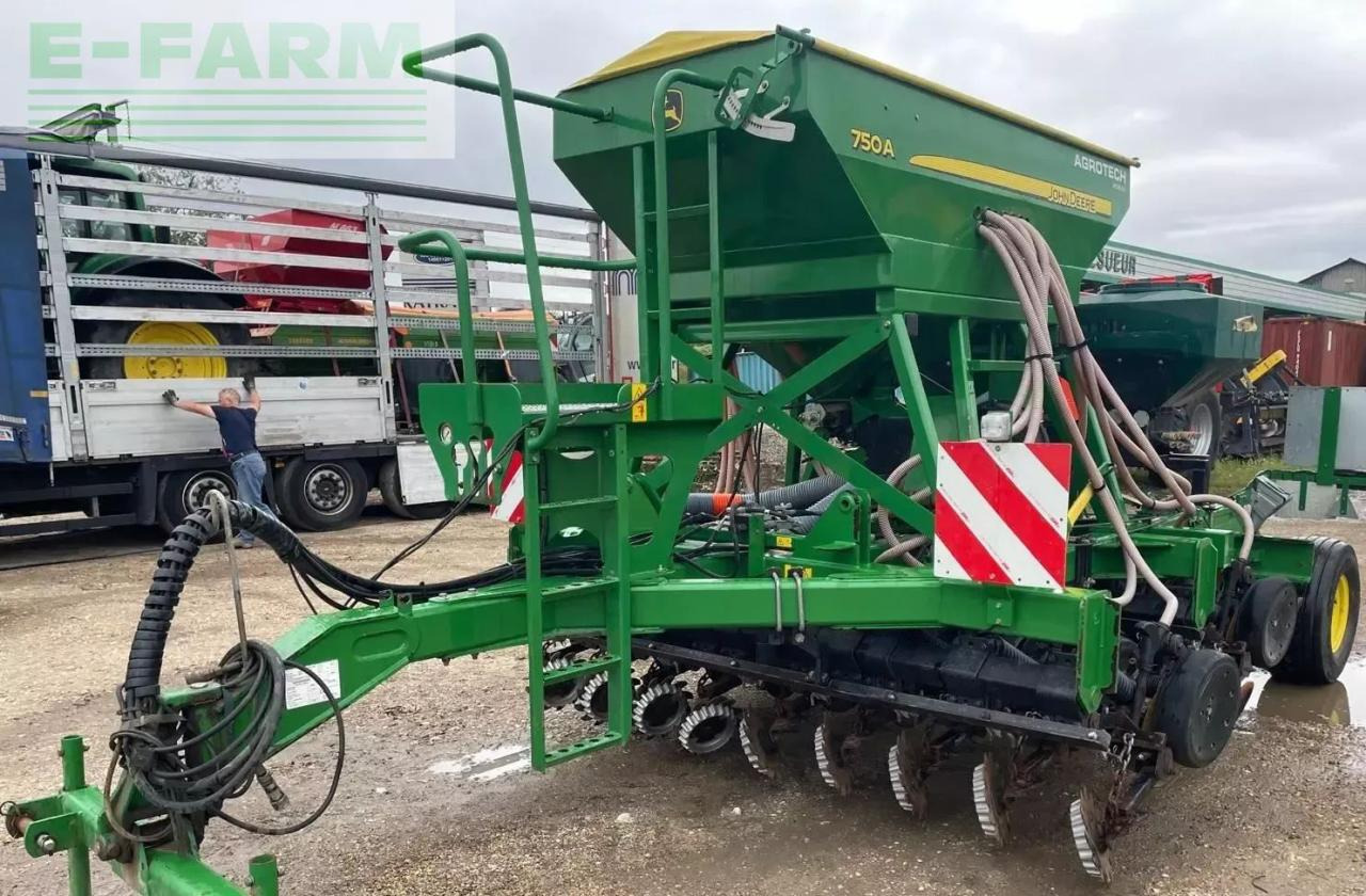 John Deere 750a - Semoir monograine: photos 3 John Deere 750a - Semoir monograine: photos 3