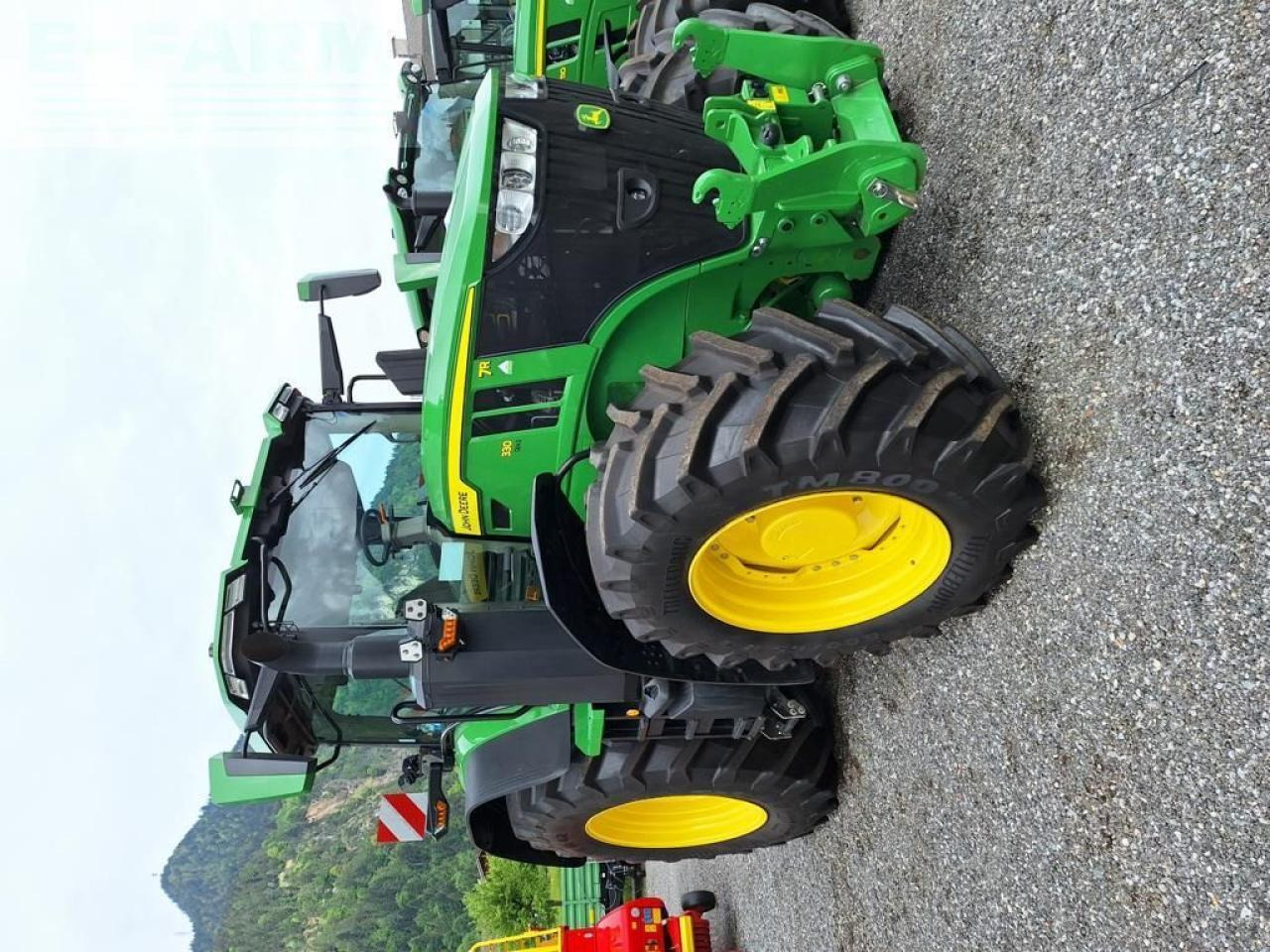 John Deere 7R 330 - Tracteur agricole: photos 1 John Deere 7R 330 - Tracteur agricole: photos 1