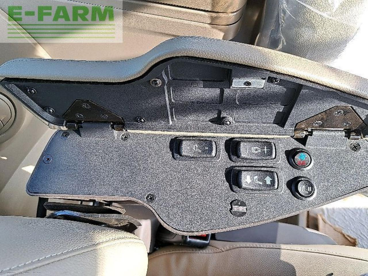 Tracteur agricole John Deere 7r 310 e23: photos 21