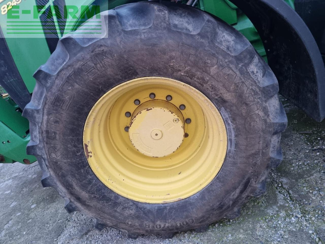 John Deere 8245 R - Tracteur agricole: photos 3 John Deere 8245 R - Tracteur agricole: photos 3