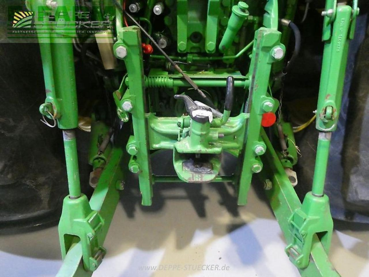 Tracteur agricole John Deere 8370r: photos 9