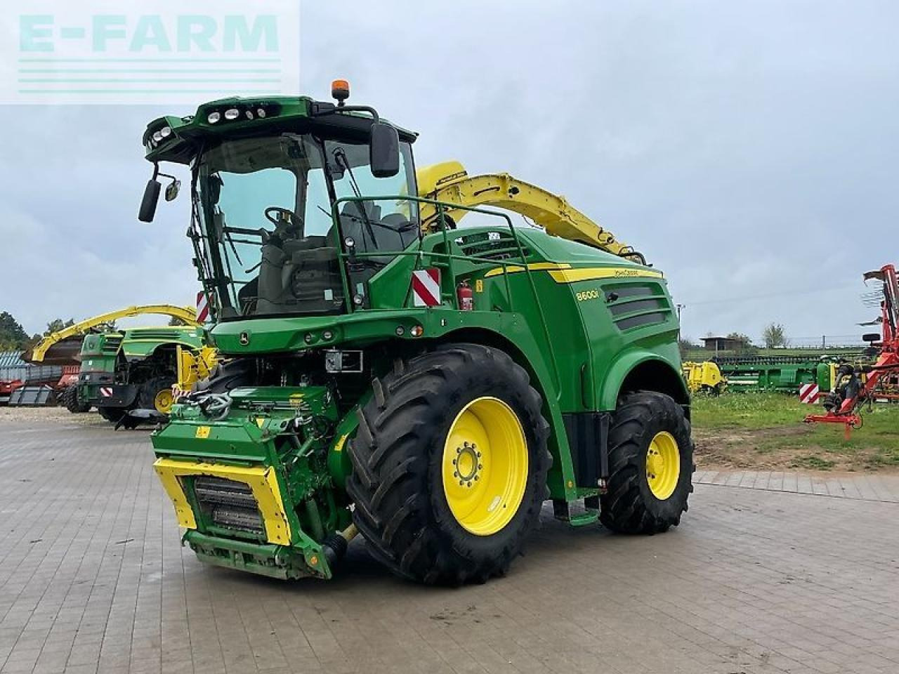 John Deere 8600 - Ensileuse: photos 1 John Deere 8600 - Ensileuse: photos 1