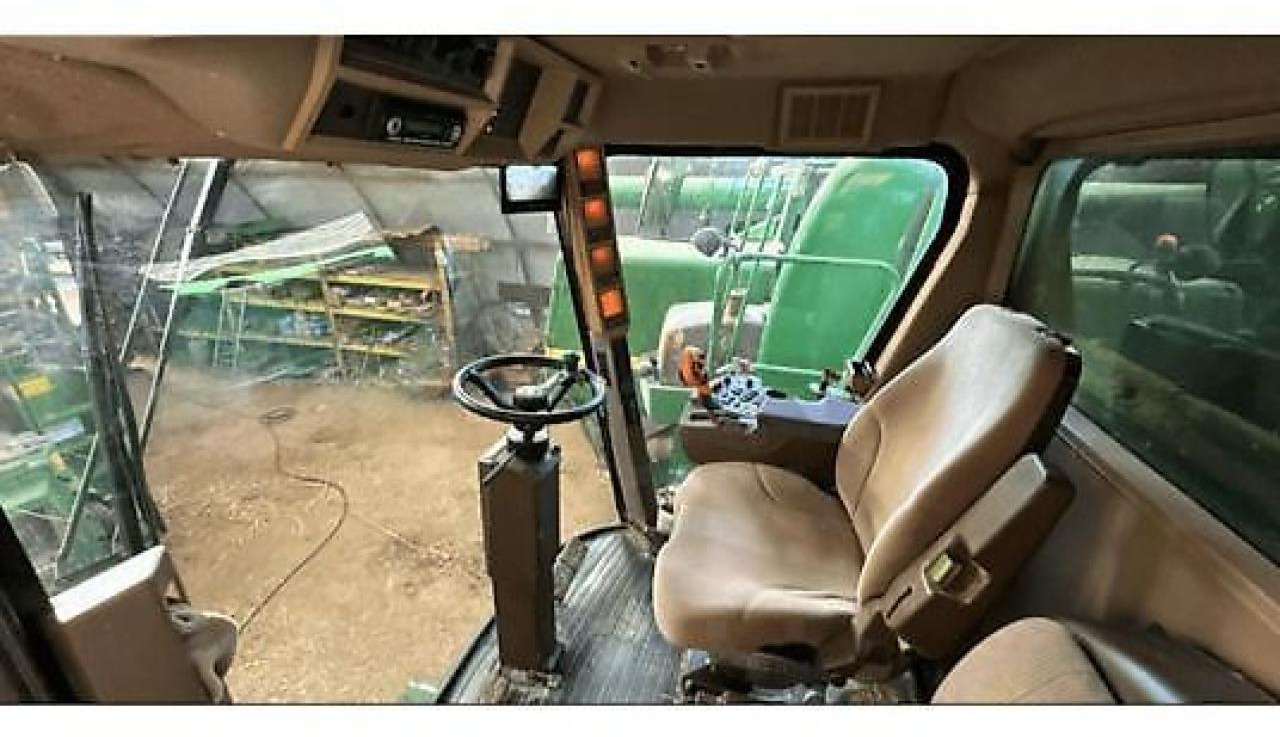 John Deere 9580wts - Moissonneuse-batteuse: photos 4 John Deere 9580wts - Moissonneuse-batteuse: photos 4