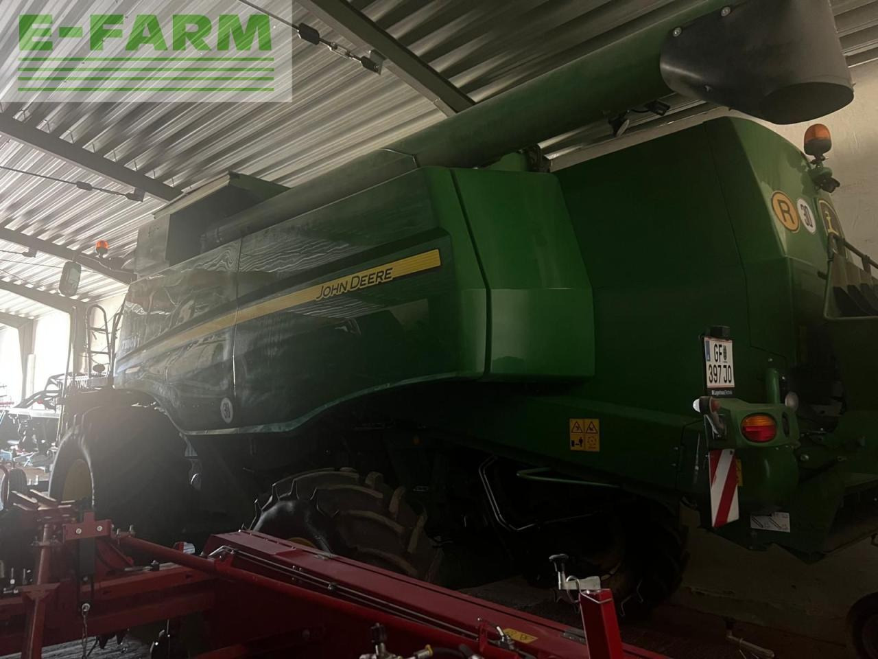 John Deere T550 - Moissonneuse-batteuse: photos 2 John Deere T550 - Moissonneuse-batteuse: photos 2