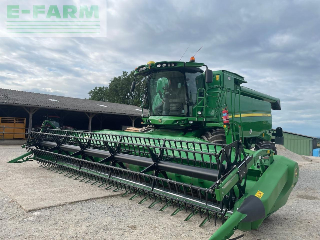 John Deere T660i - Moissonneuse-batteuse: photos 1 John Deere T660i - Moissonneuse-batteuse: photos 1