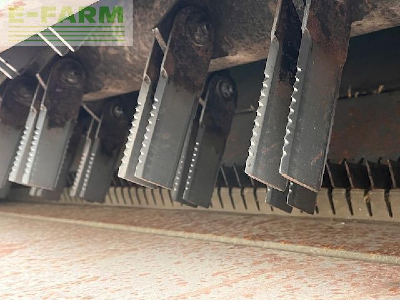 Moissonneuse-batteuse John Deere T670: photos 14