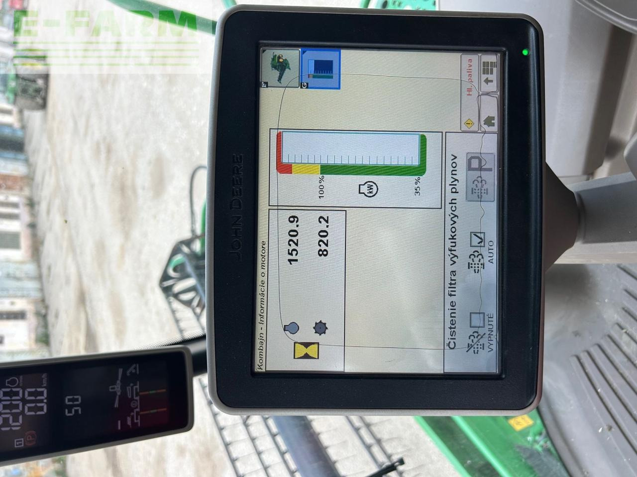 Moissonneuse-batteuse John Deere T670: photos 9