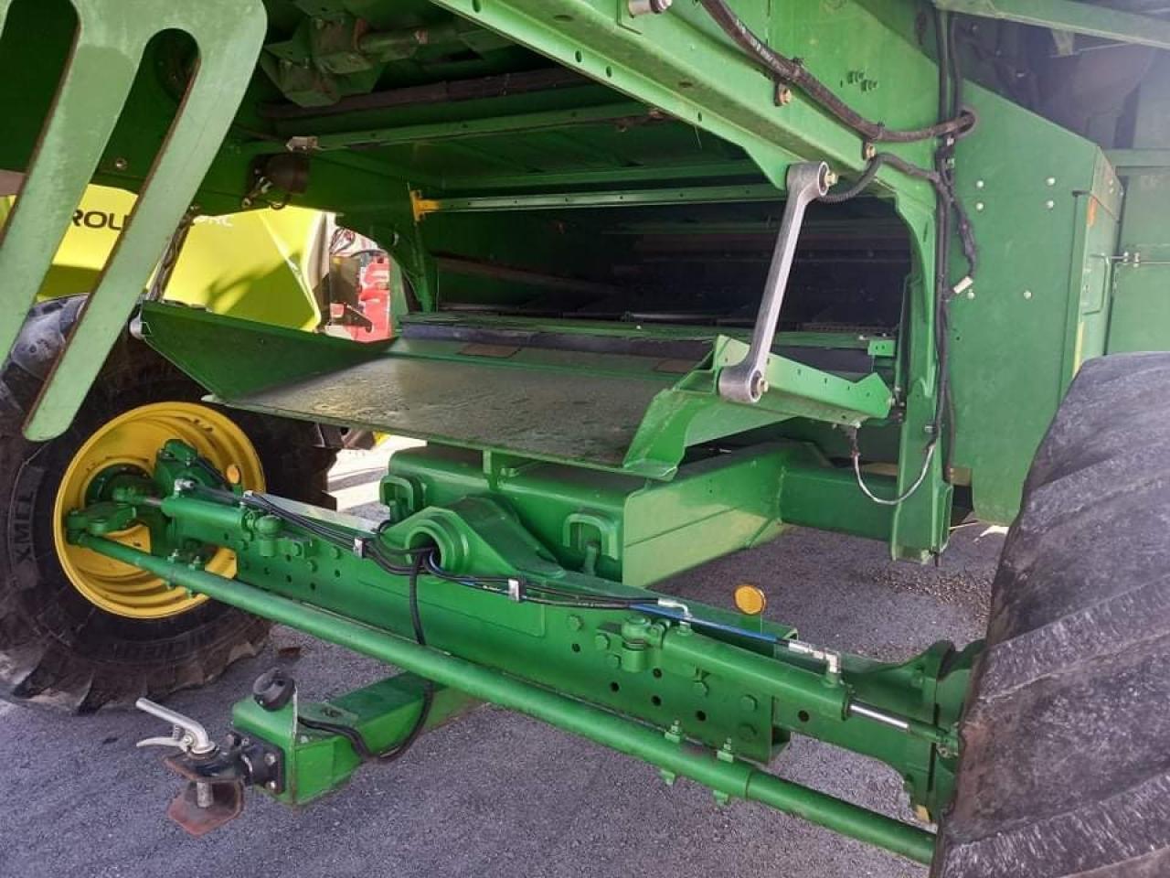 Moissonneuse-batteuse John Deere W650: photos 6