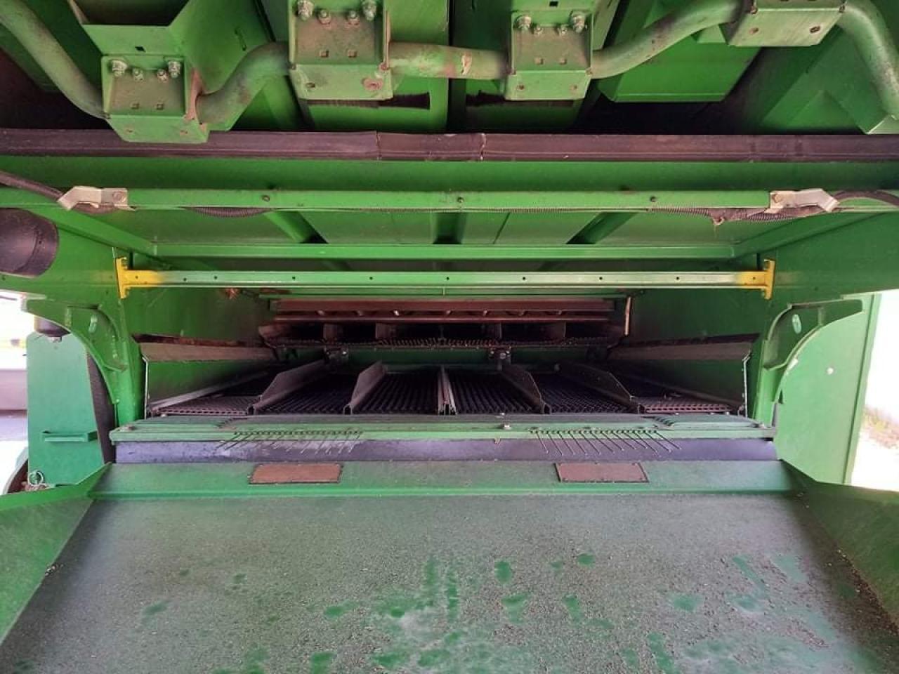 Moissonneuse-batteuse John Deere W650: photos 13