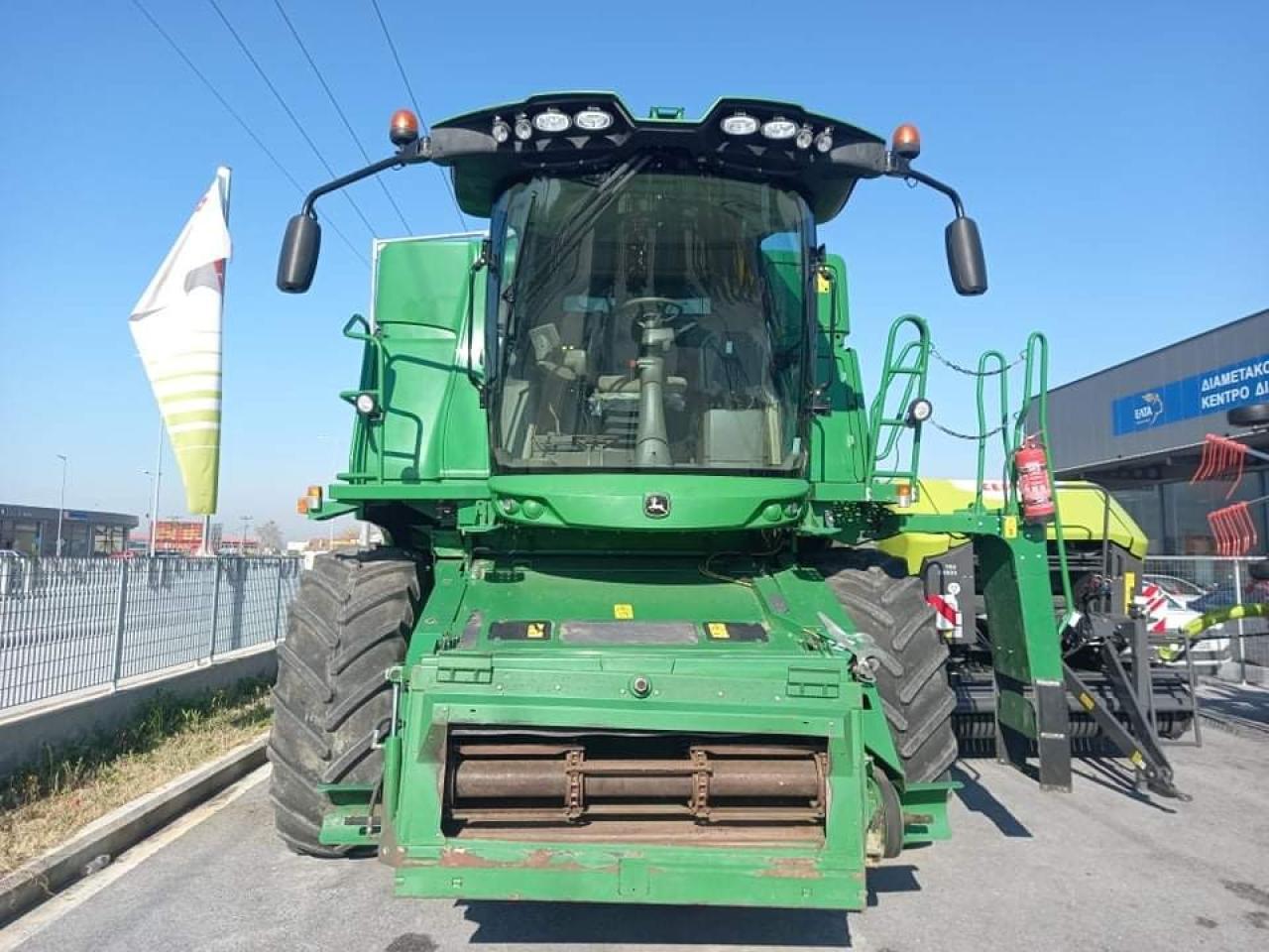 John Deere W650 - Moissonneuse-batteuse: photos 3 John Deere W650 - Moissonneuse-batteuse: photos 3