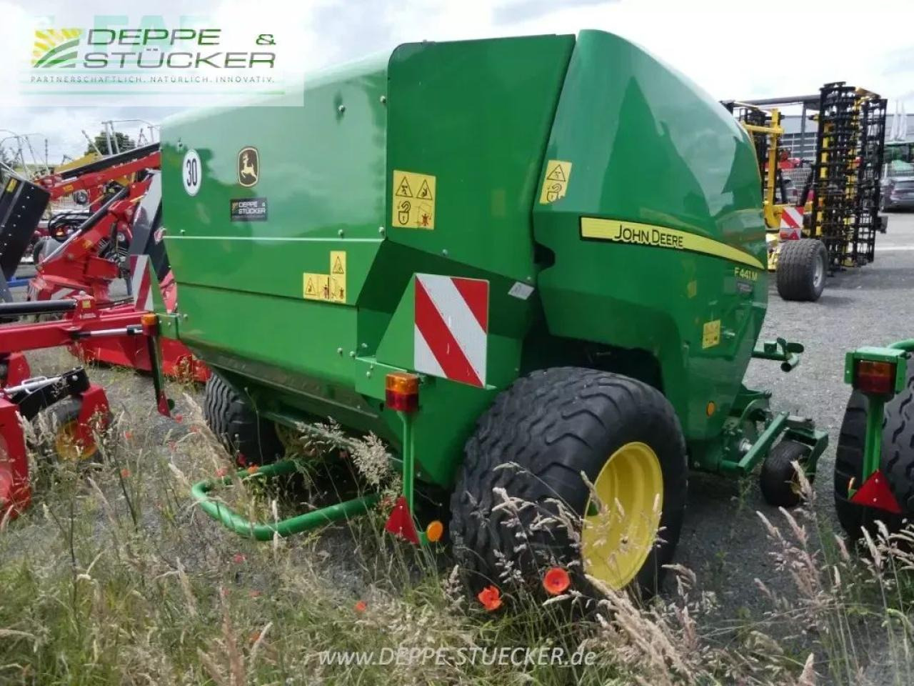 John Deere f441 m - Presse à balles cubiques: photos 5 John Deere f441 m - Presse à balles cubiques: photos 5