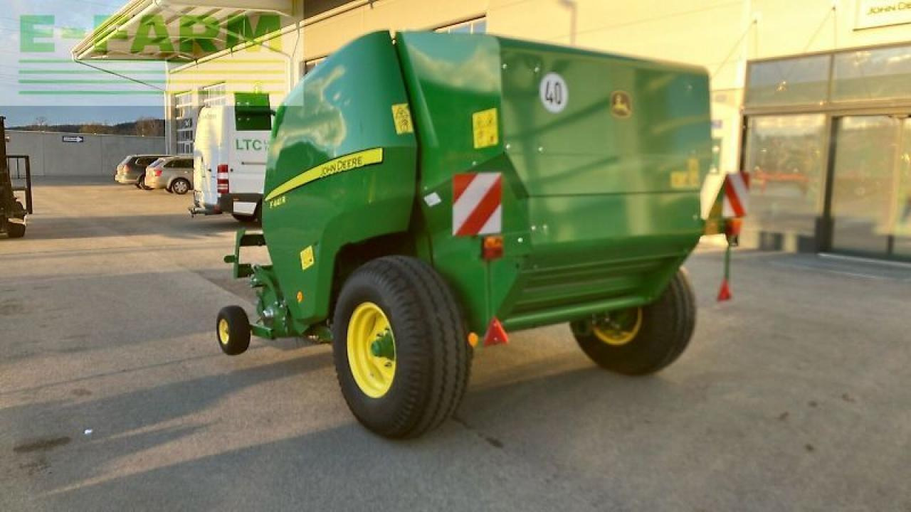 John Deere f441r hc 25 - Presse à balles cubiques: photos 3 John Deere f441r hc 25 - Presse à balles cubiques: photos 3