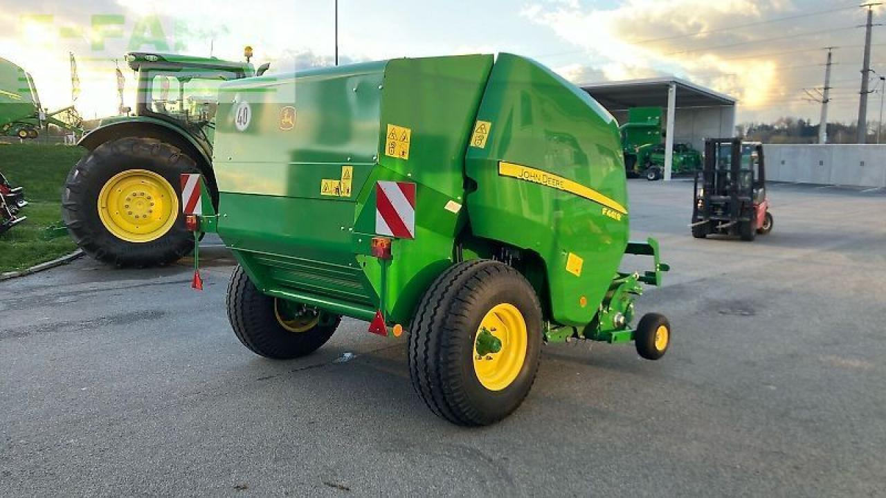 John Deere f441r hc 25 - Presse à balles cubiques: photos 2 John Deere f441r hc 25 - Presse à balles cubiques: photos 2