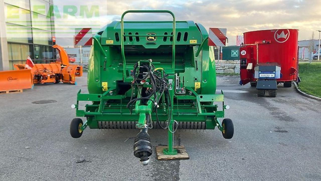 John Deere f441r hc 25 - Presse à balles cubiques: photos 4 John Deere f441r hc 25 - Presse à balles cubiques: photos 4