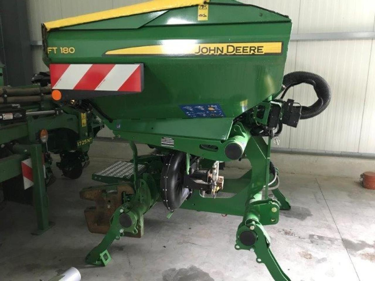 John Deere ft180 - Combiné de semis: photos 2 John Deere ft180 - Combiné de semis: photos 2