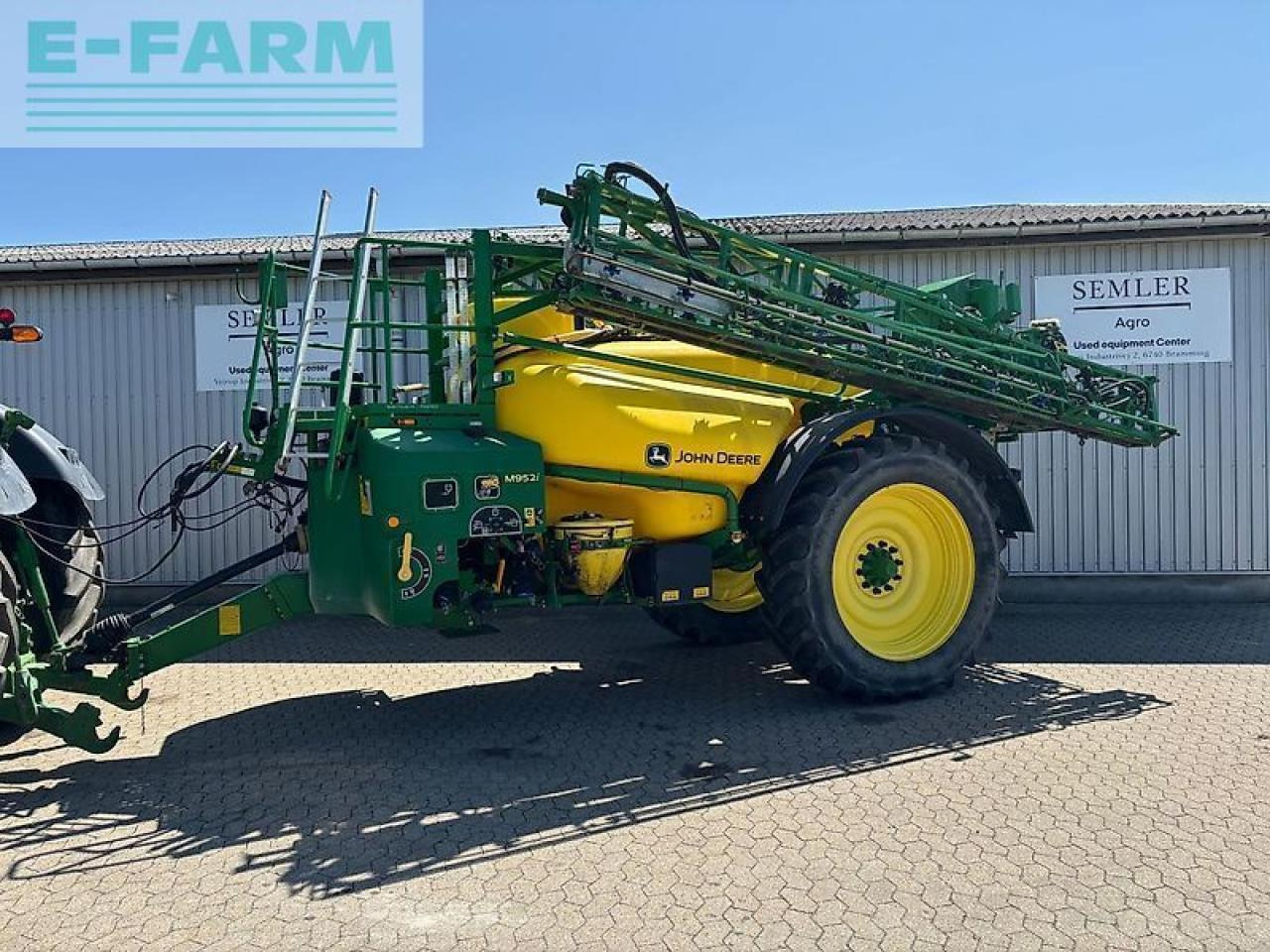 John Deere m952i - Pulvérisateur traîné: photos 1 John Deere m952i - Pulvérisateur traîné: photos 1