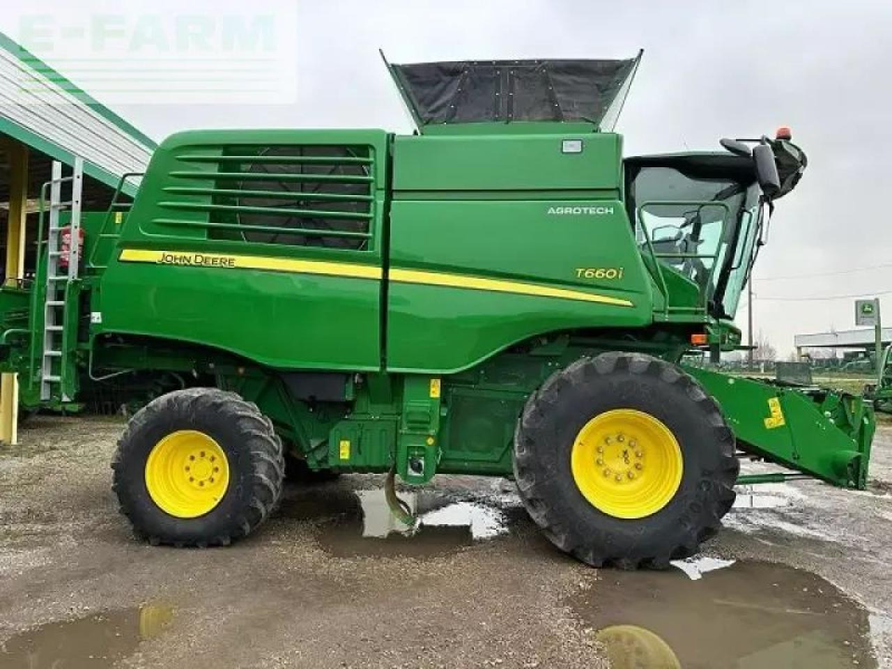 John Deere t 660 - Moissonneuse-batteuse: photos 3 John Deere t 660 - Moissonneuse-batteuse: photos 3