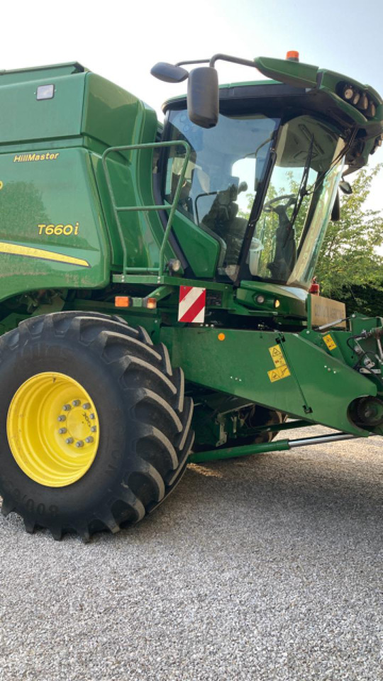 John Deere t 660 - Moissonneuse-batteuse: photos 2 John Deere t 660 - Moissonneuse-batteuse: photos 2