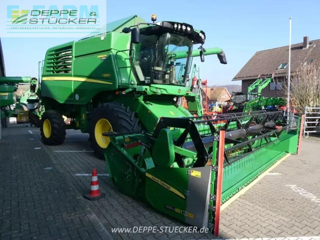 John Deere t550 hm mit 620r + sww - Moissonneuse-batteuse: photos 4 John Deere t550 hm mit 620r + sww - Moissonneuse-batteuse: photos 4