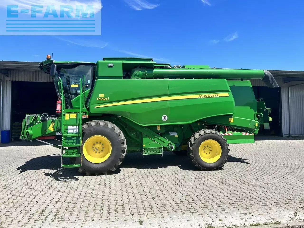 John Deere t560 - Moissonneuse-batteuse: photos 1 John Deere t560 - Moissonneuse-batteuse: photos 1
