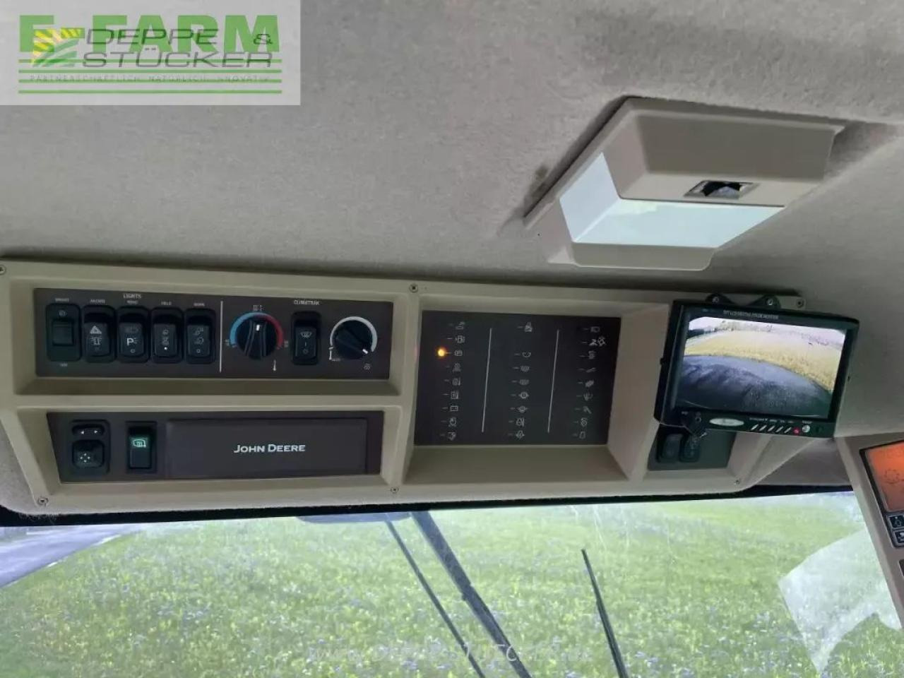 John Deere t560 hillmaster mit 620r und rapstisch - Moissonneuse-batteuse: photos 3 John Deere t560 hillmaster mit 620r und rapstisch - Moissonneuse-batteuse: photos 3