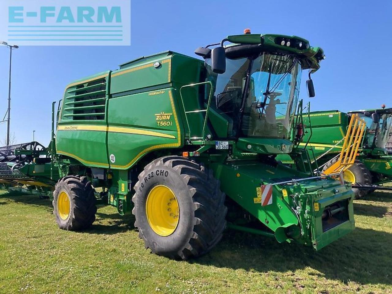 John Deere t560 hm - Moissonneuse-batteuse: photos 1 John Deere t560 hm - Moissonneuse-batteuse: photos 1