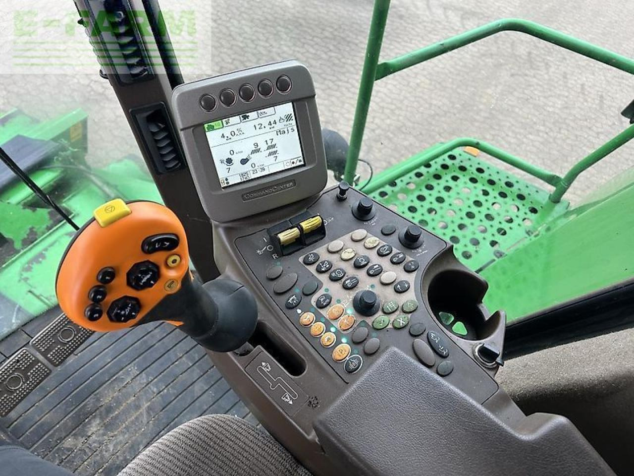 John Deere t660 - Moissonneuse-batteuse: photos 4 John Deere t660 - Moissonneuse-batteuse: photos 4