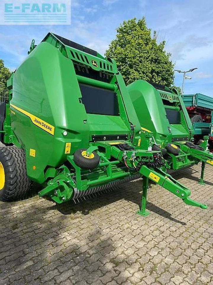 John Deere v461m demo iso bus - Presse à balles cubiques: photos 2 John Deere v461m demo iso bus - Presse à balles cubiques: photos 2