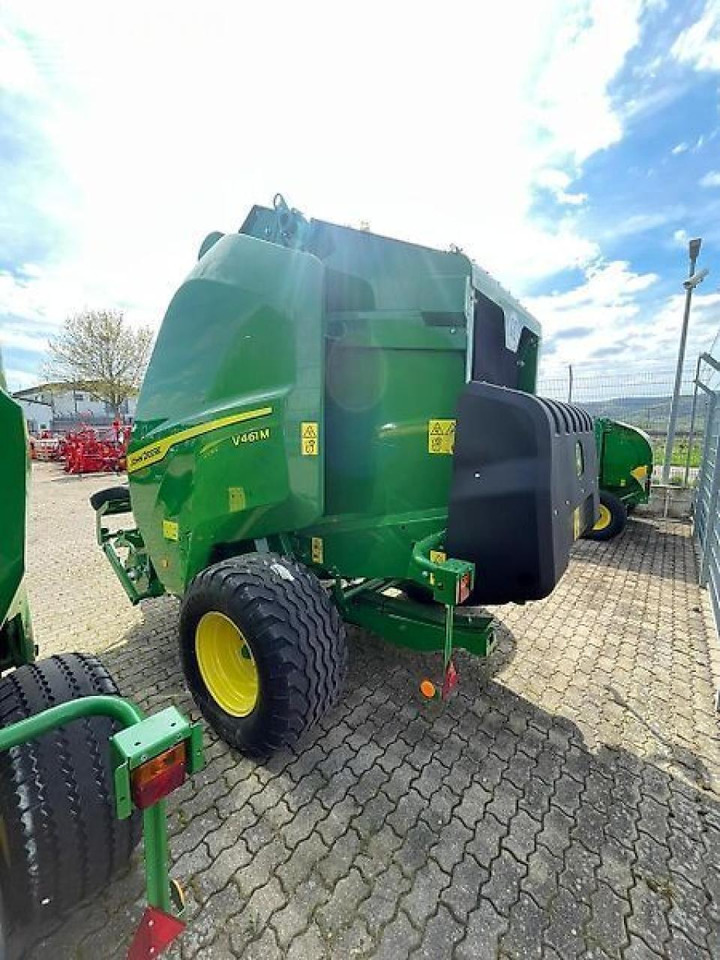 John Deere v461m demo iso bus - Presse à balles cubiques: photos 3 John Deere v461m demo iso bus - Presse à balles cubiques: photos 3