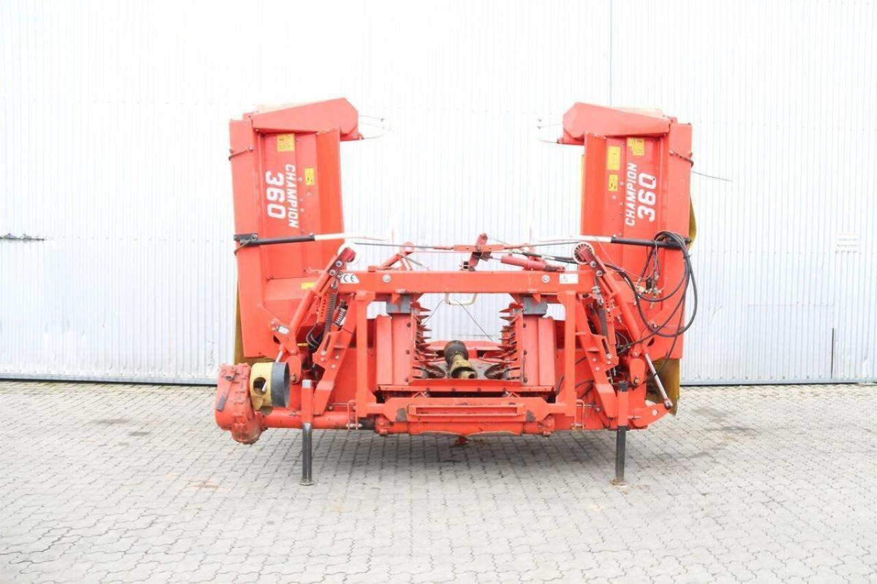 Kemper 360 cx new holland - Accessoire aux ensileuses: photos 1 Kemper 360 cx new holland - Accessoire aux ensileuses: photos 1